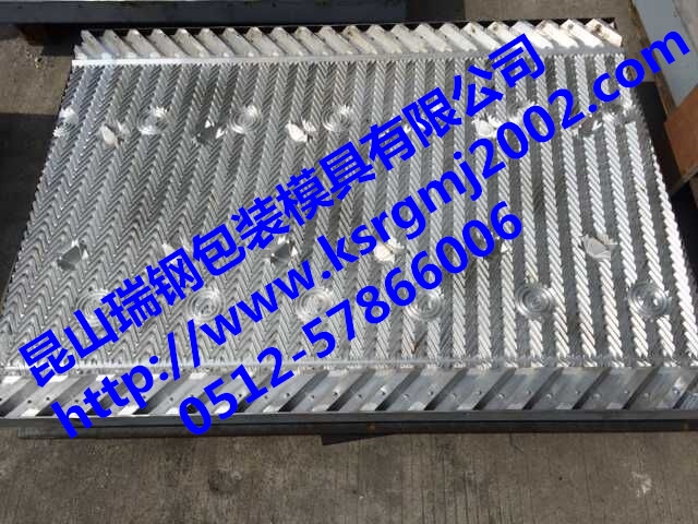 淋水片模具